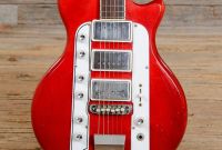 Airline town and Country Guitar Unique Airline town and Country Red 1963 S798