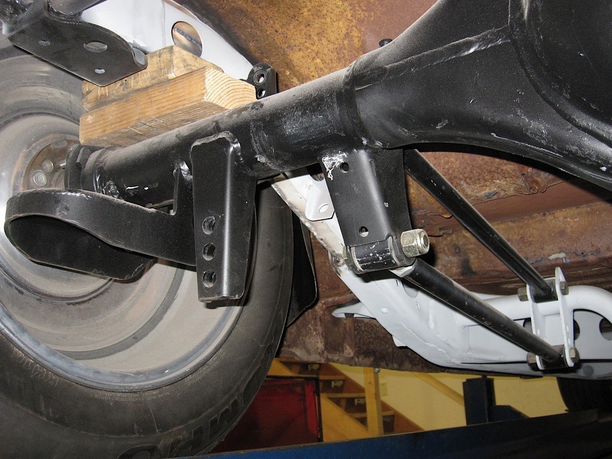 Merc Front Suspension Cure Using TCI Engineering s Crossmember Rod Authority
