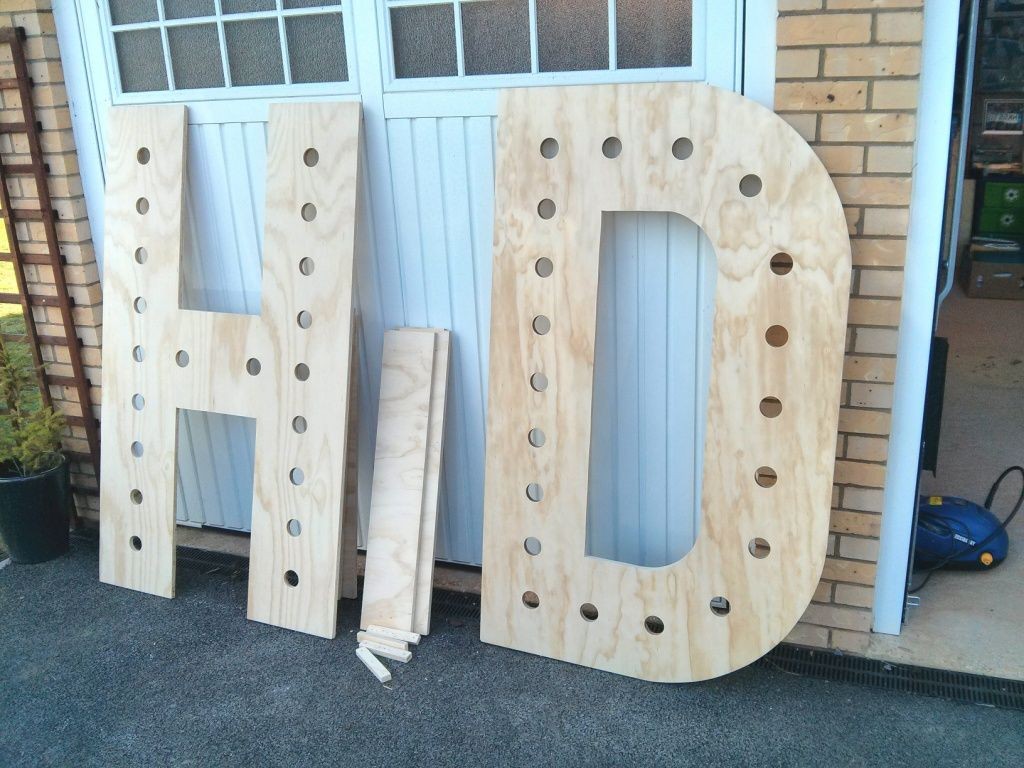 Step by step guide to making your own giant light up letters