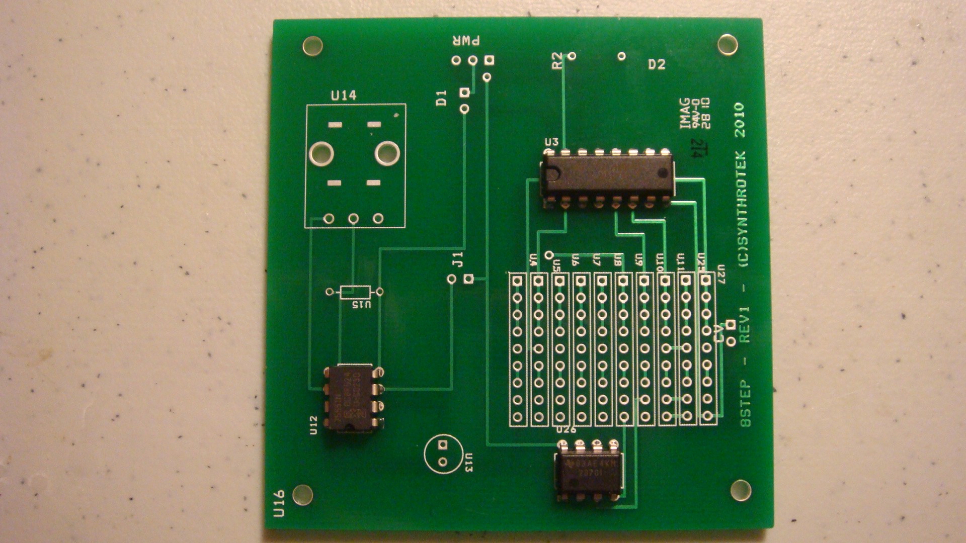 Insert the ICs as shown in the picture above The 555 timer IC is located in the lower left and the TLV2370IP is located in the bottom center