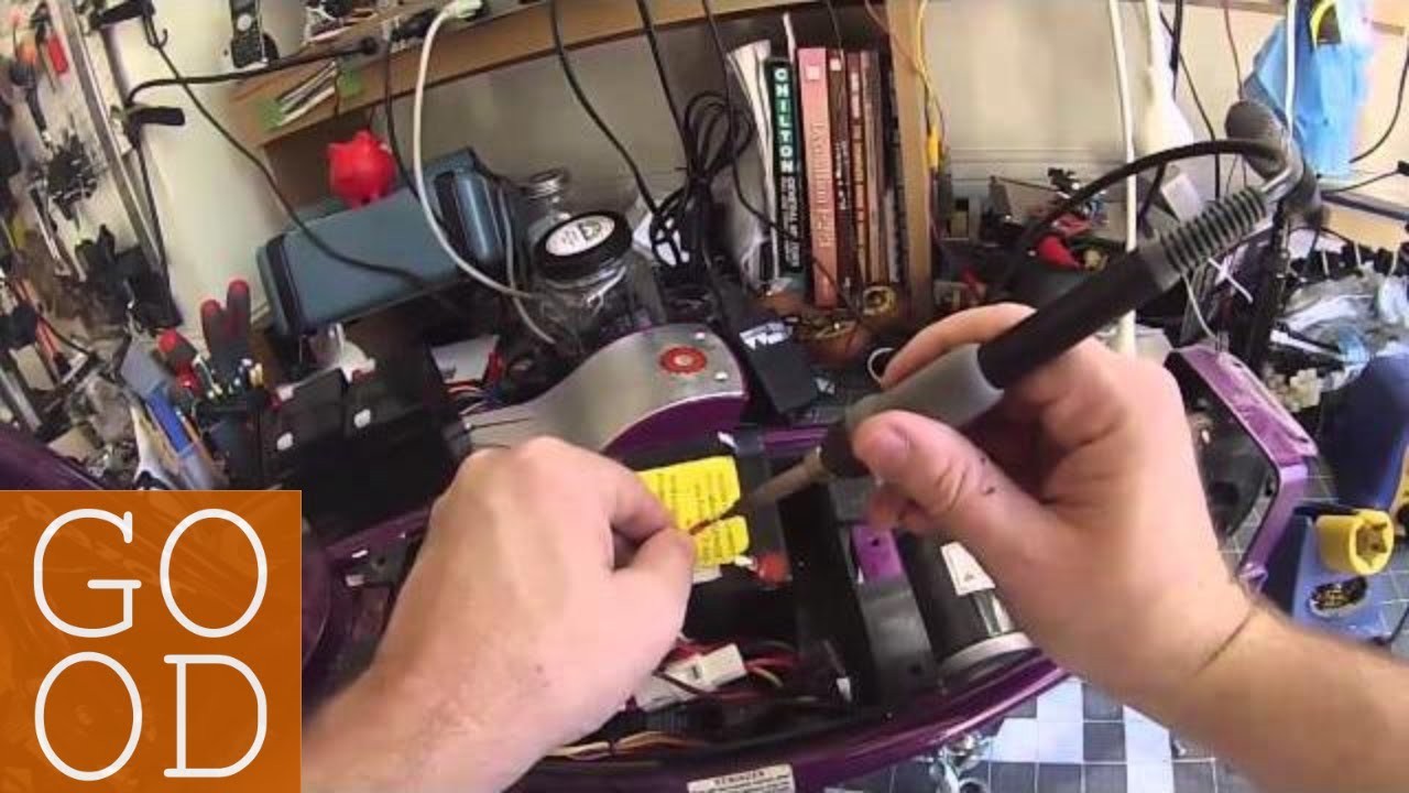 Replacing Batteries in Razor E150
